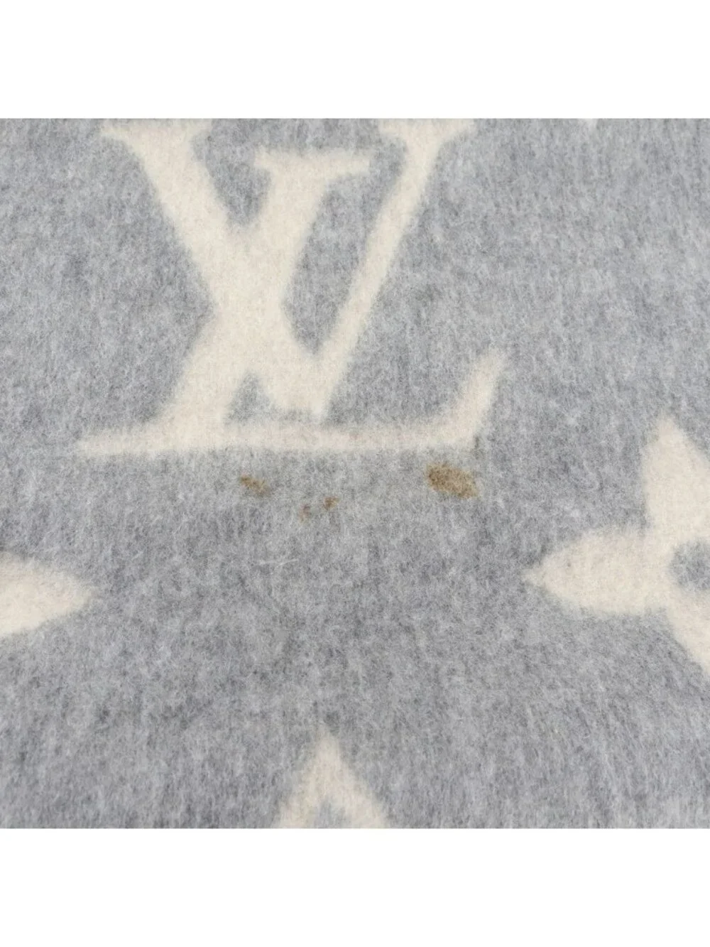 Louis Vuitton Tag Echarpe Reykjavik Cashmere 100% Monogram Fringe Scarf Gray